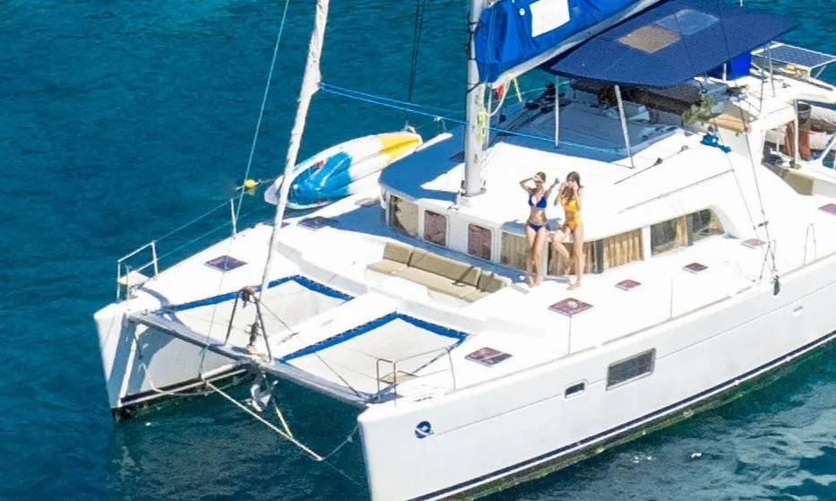 Blue Swing — 44ft Lagoon