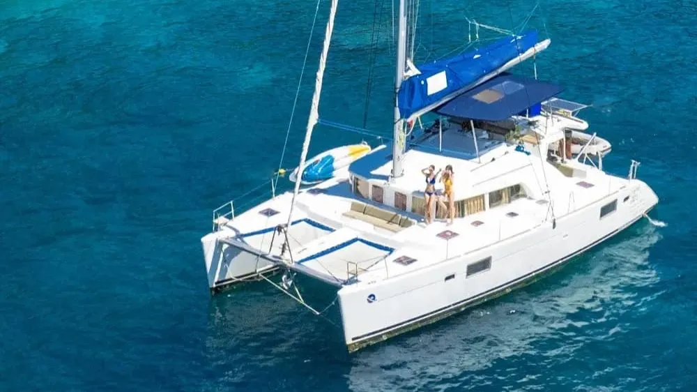 Blue Swing — 44ft Lagoon