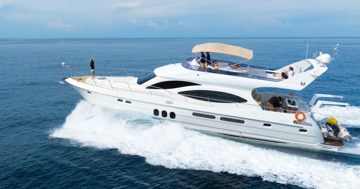 Naya — 68ft VTech