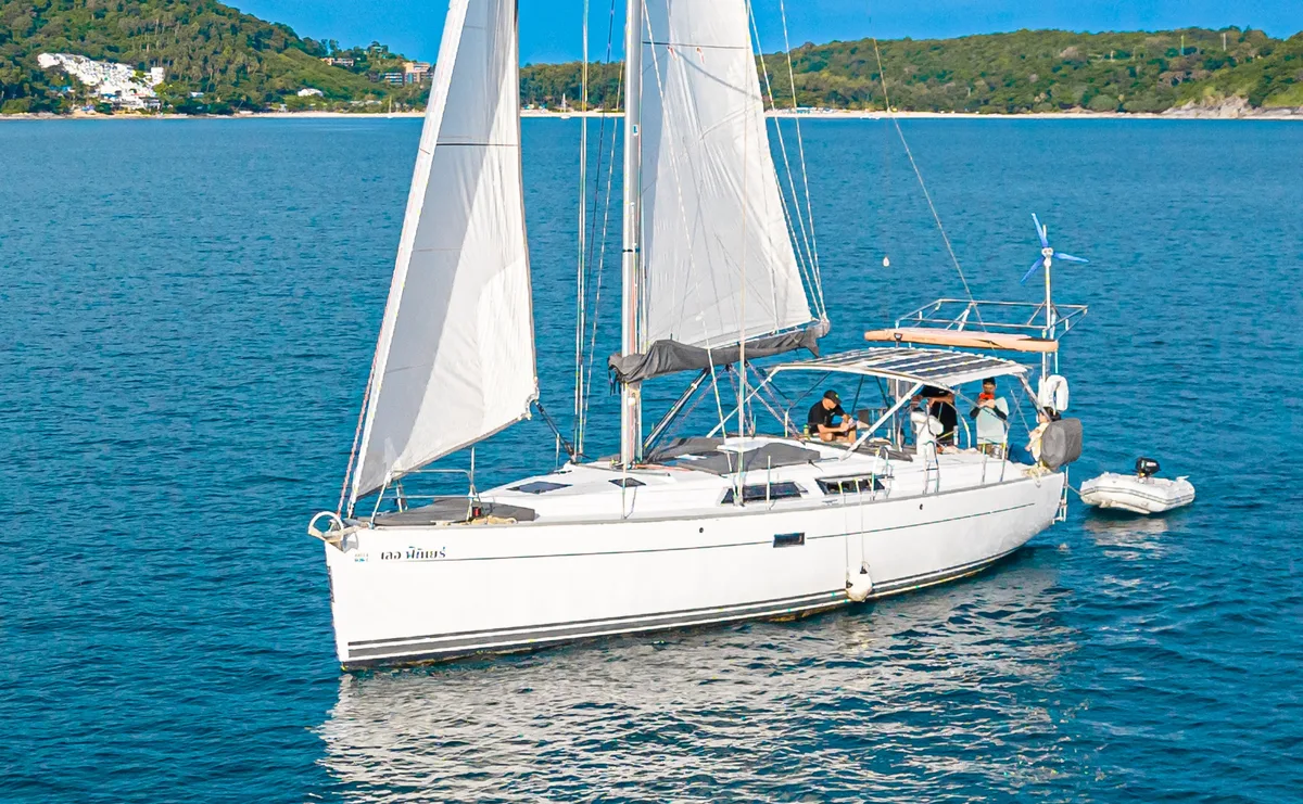 Figure — 43ft Hanse