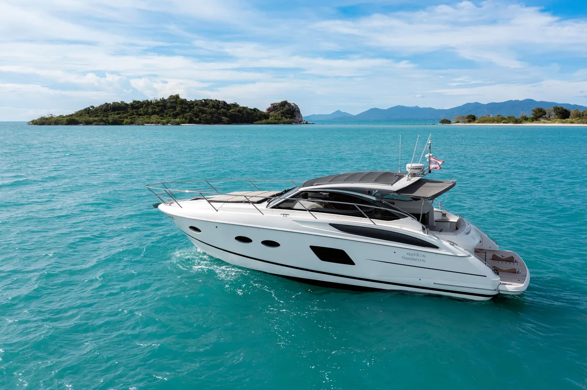 Moondancer — 42ft Princess Yacht