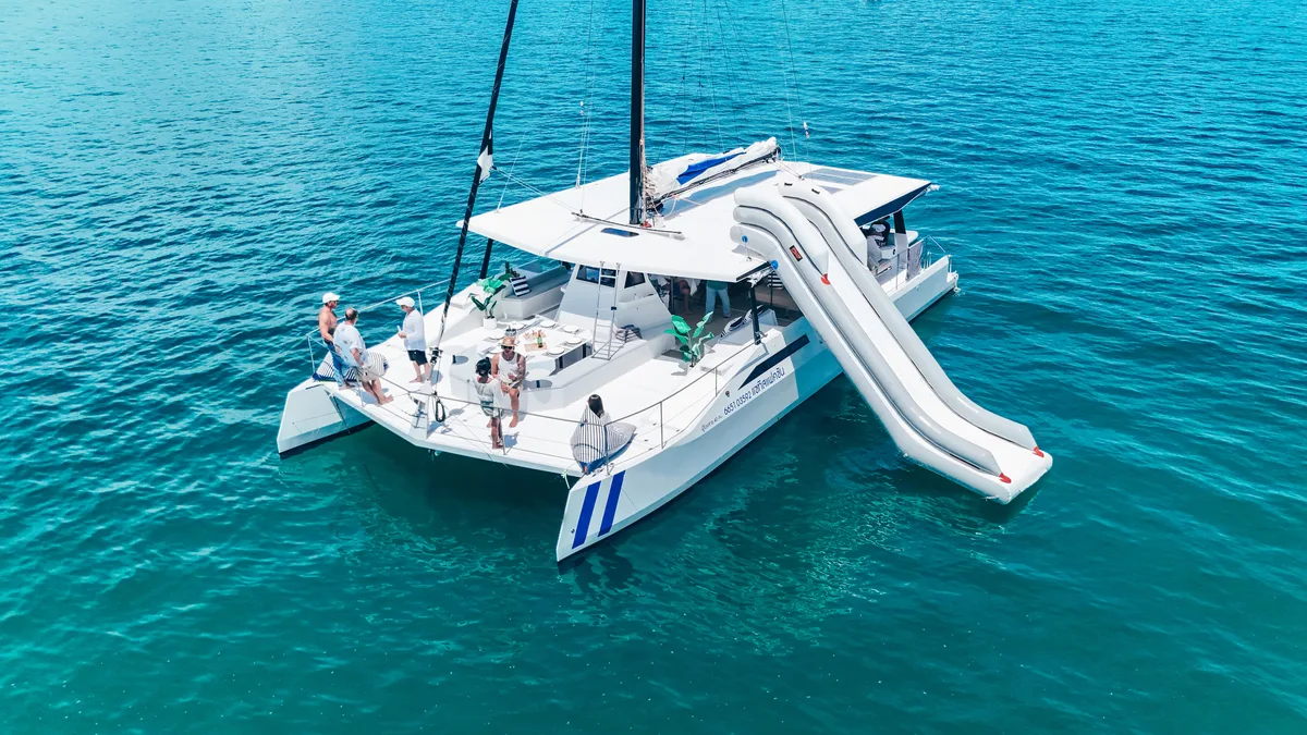 Selectione — 55ft Stealth - Asia Catamarans