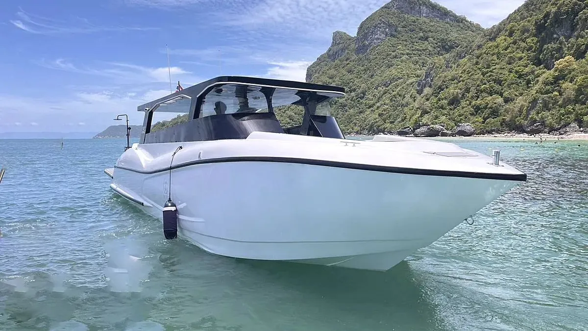 Andrew — 42ft Custom Build