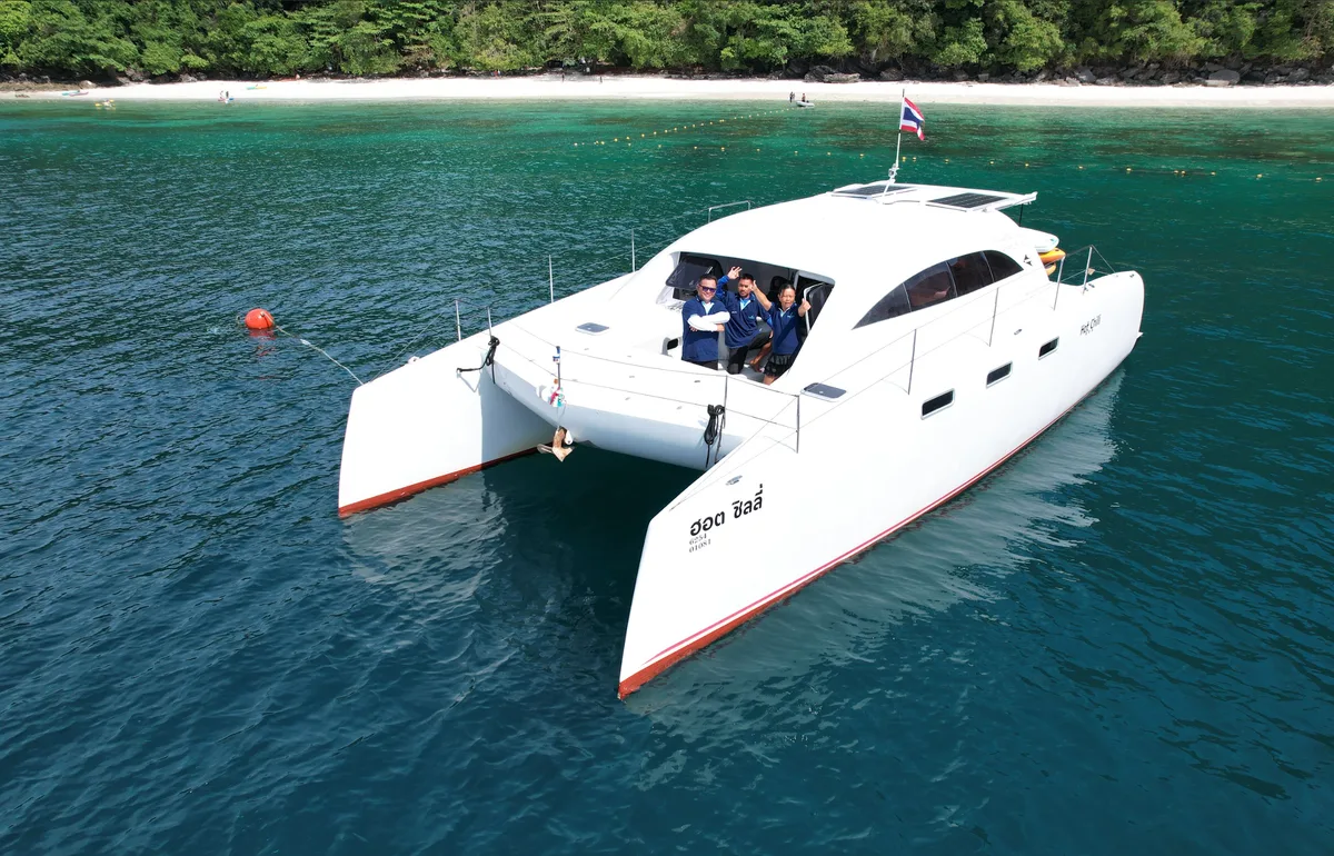 Hot Billy — 39ft Stealth - Asia Catamarans
