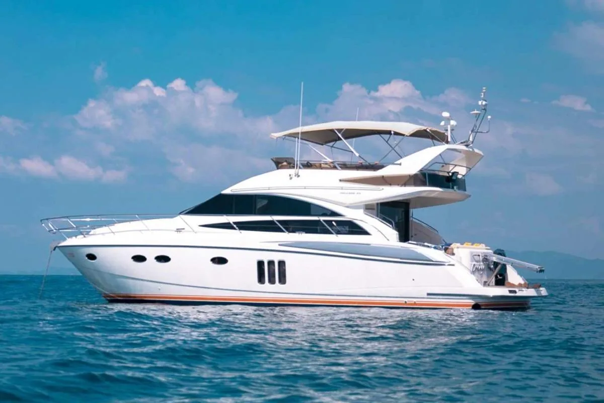Nong Som — 54ft Princess Yacht