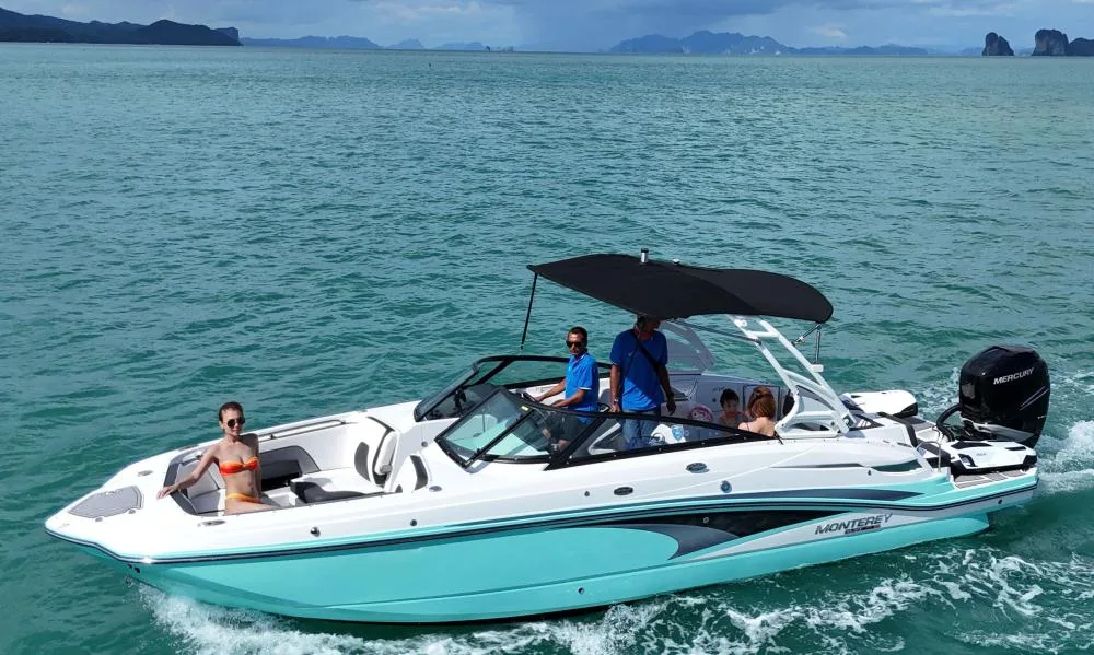 Monte Carlo — 28ft Monterey
