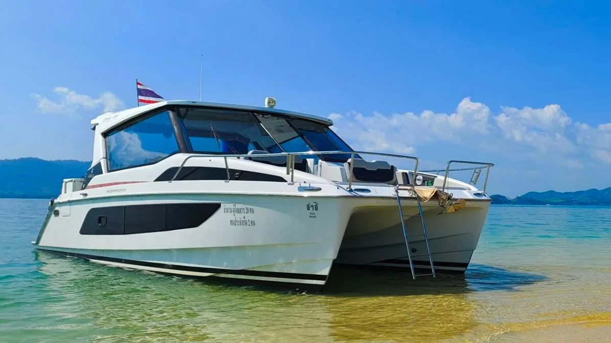 Fly — 36ft Aquila