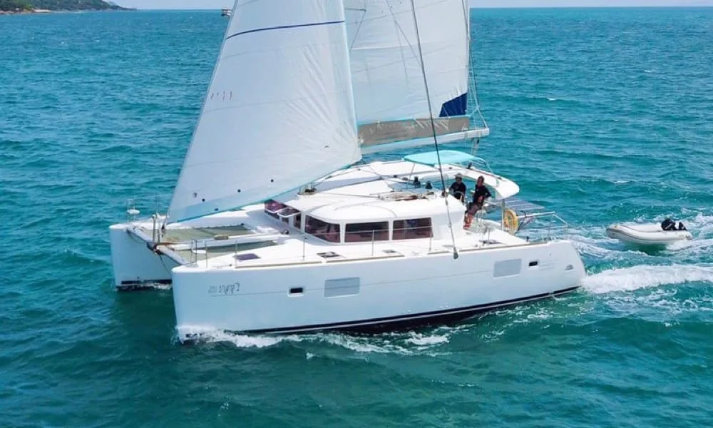 Emerald — 40ft Lagoon